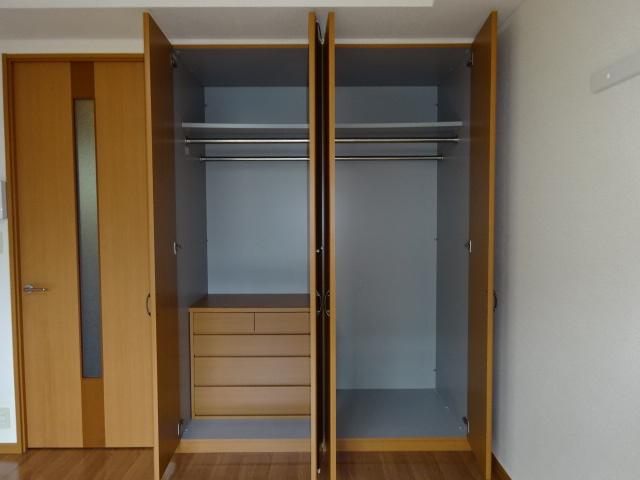 収納　クローゼット