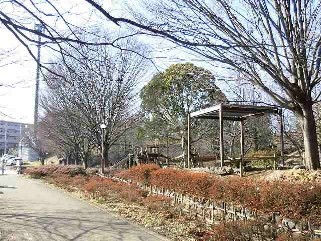 公園　上岩崎公園（公園）まで863m