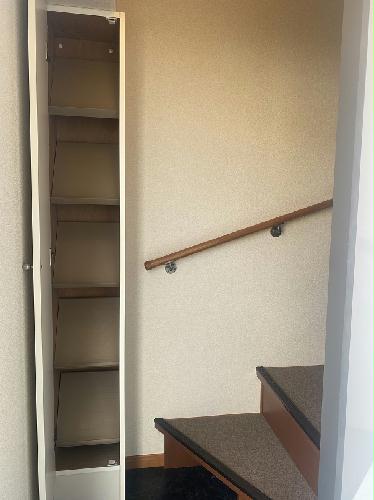 玄関　備品や設備仕様は号室等により異なるため現地をご確認ください。