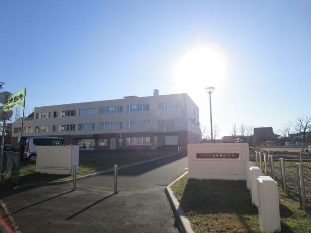 小学校　釧路市立中央小学校（小学校）まで197m
