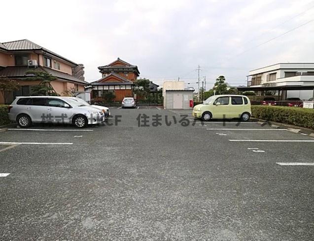 駐車場　カースペースがあります