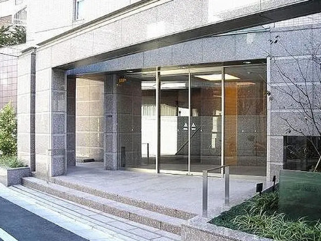 エントランス　建物の内部です