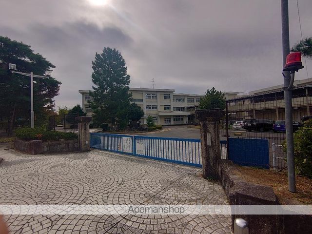 小学校　青木小学校（小学校）まで2151m