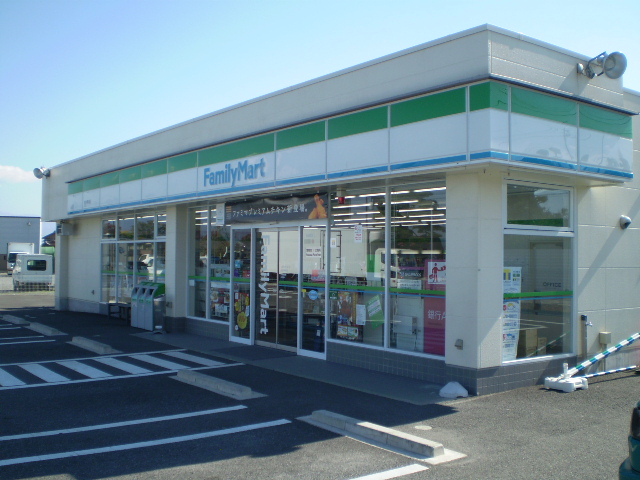 コンビニ　ファミリーマート松本梓川店（コンビニ）まで246m