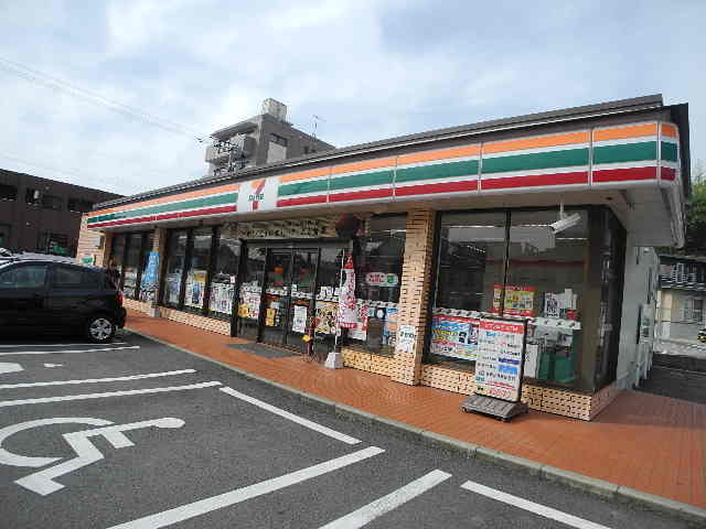 コンビニ　セブンイレブン 長与吉無田郷店（コンビニ）まで568m