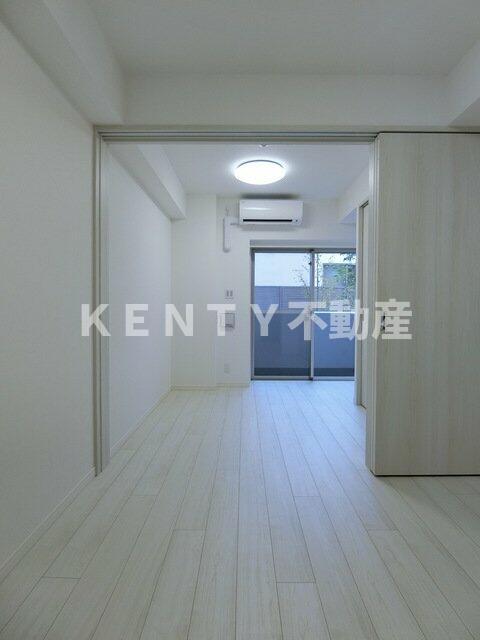 その他部屋・スペース　落ち着いて過ごせるお部屋なので、寝室にいかがでしょうか