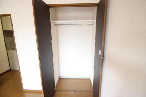収納　※別号室の写真です