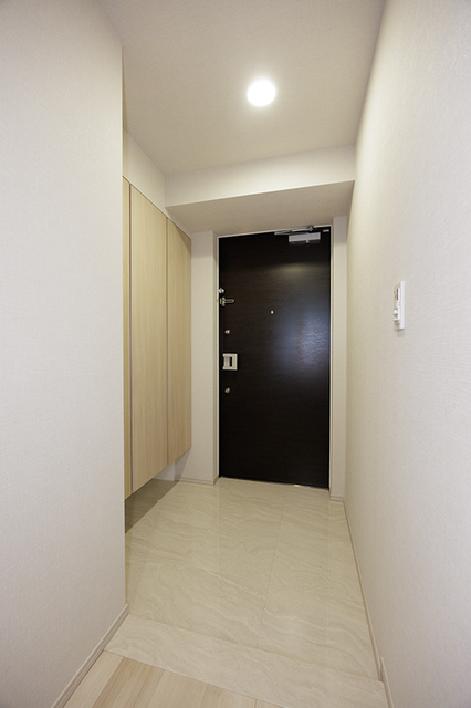 玄関　※写真は同タイプ住戸です。