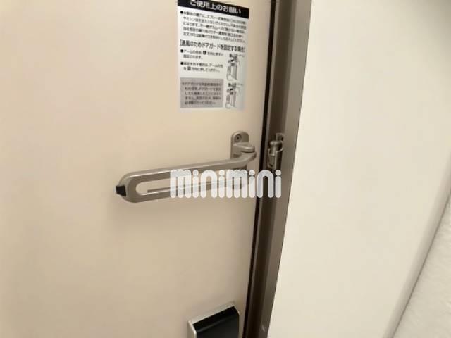 セキュリティ　インターホン、ドアロックもございますよ。