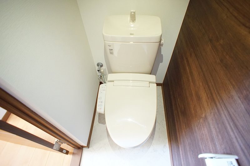 トイレ　別号室