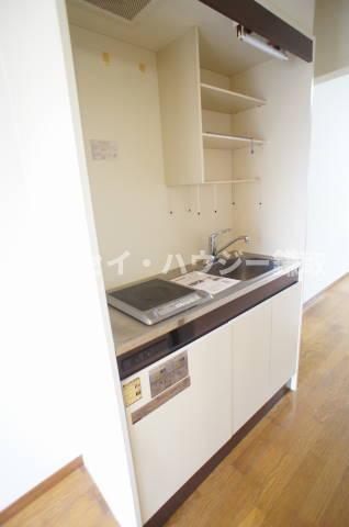 キッチン　同タイプのお部屋の画像となります。現況が異なる場合がございま