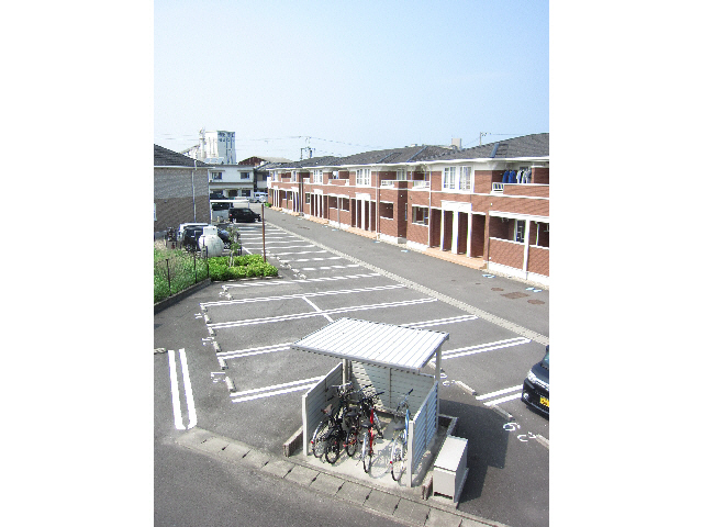 駐車場　駐車場