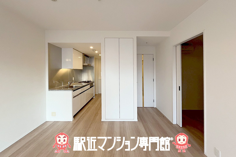 GLOBAL FRONT TOWERの居間写真