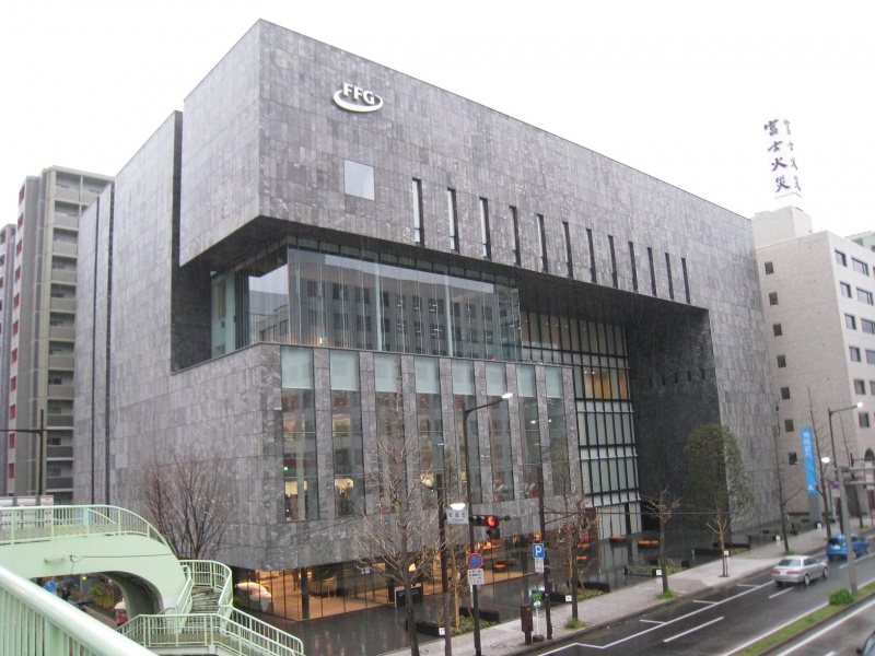 銀行　福岡銀行北九州営業部（銀行）まで345m