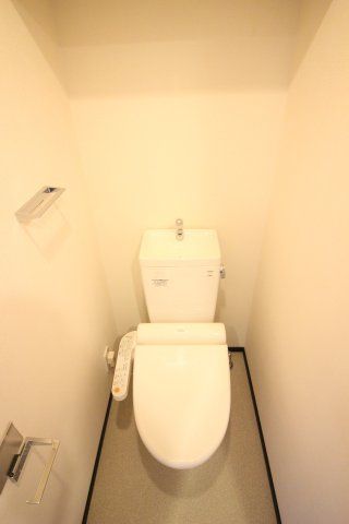 トイレ　ハーモニーレジデンス日暮里　荒川区西日暮里2
