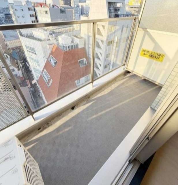 バルコニー　別部屋同仕様タイプ