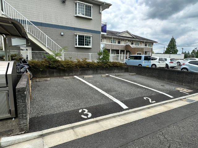 駐車場　要空き確認