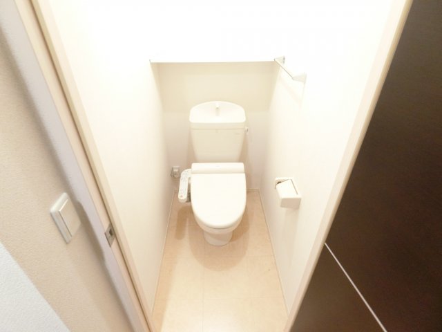 トイレ　同物件別部屋イメージ写真
