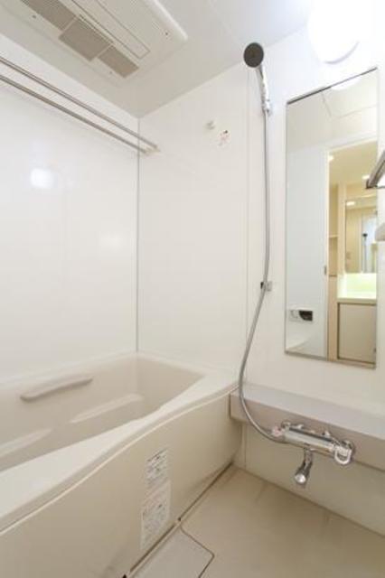 バス・シャワールーム　※写真は同タイプ住戸です。
