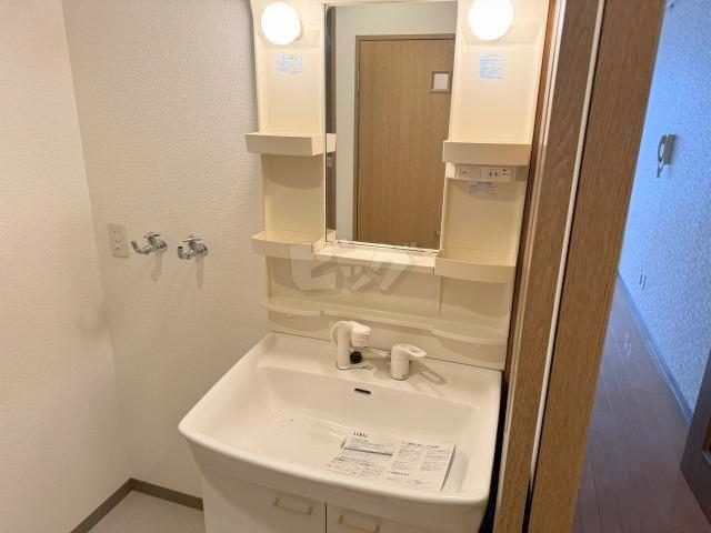 地下鉄東豊線 元町駅 徒歩14分 3階建 築24年の内装写真