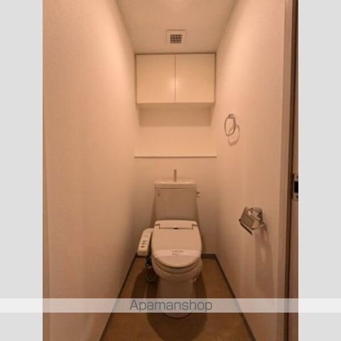 ＪＲ山手線 目黒駅 徒歩3分 14階建 築21年のトイレ写真