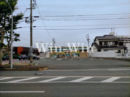 コンビニ　ファミリーマート　豊橋向山町店（コンビニ）まで797m