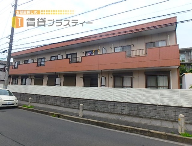建物外観　ツートンカラーの外観がおっしゃれ。。