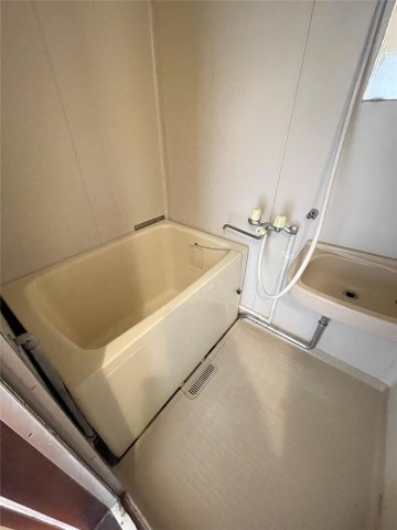 バス・シャワールーム　日々の暮らしに欠かせないお風呂です