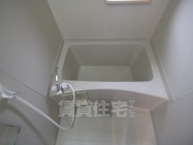 阪急京都線 高槻市駅 徒歩20分 2階建 築35年の風呂写真