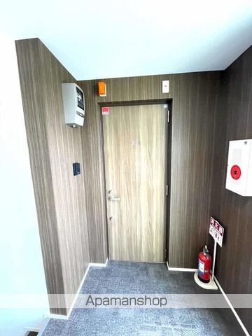 ＪＲ中央線 武蔵境駅 徒歩13分 3階建 築8年の玄関写真