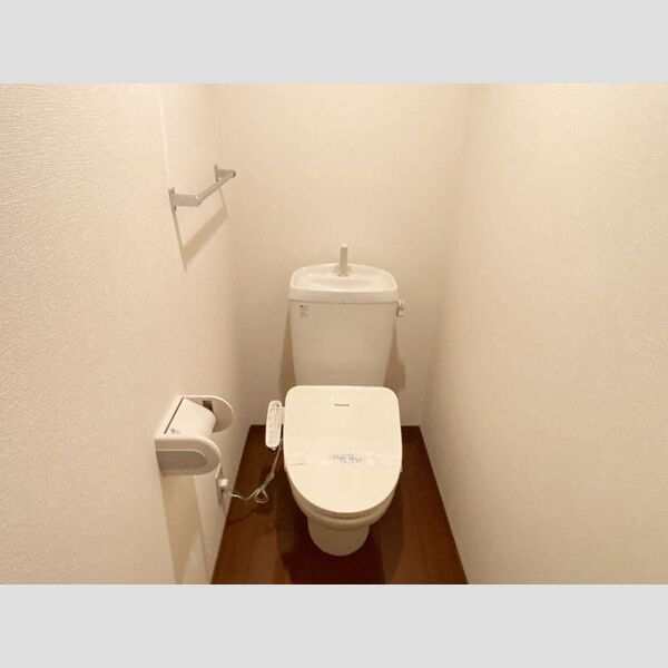 御料所ガーデン D/Eのトイレ写真