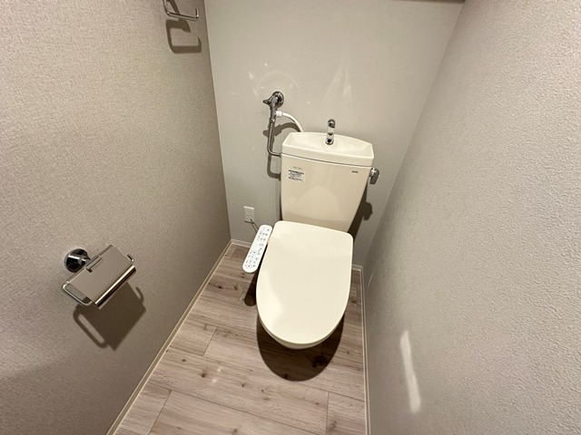 フローリスのトイレ写真