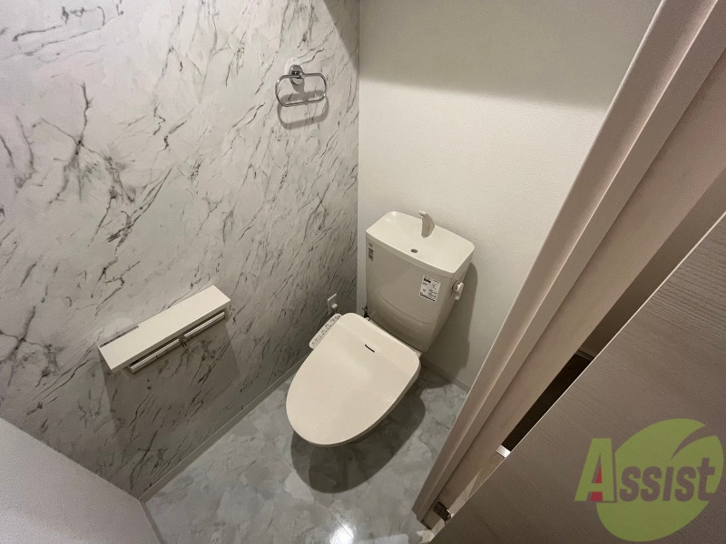 トイレ　こちらはトイレです。清潔感があり、安心して使用できます。