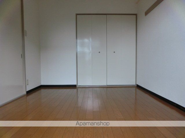 ＪＲ東海道本線 吹田駅 徒歩2分 5階建 築33年の内装写真