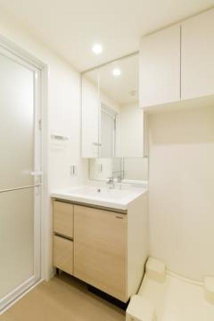 洗面設備　※写真は同タイプ住戸です。