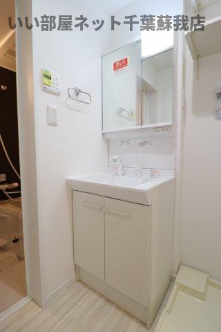 洗面設備　使いやすい洗面所です