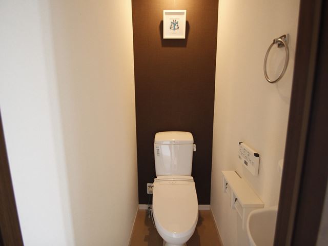 ＪＲ豊肥本線 東海学園前駅 徒歩22分 5階建 築17年のトイレ写真