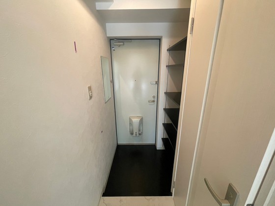 玄関　※別部屋の写真です