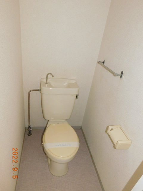 メゾン坪内のトイレ写真