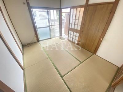 林アパートの居間写真