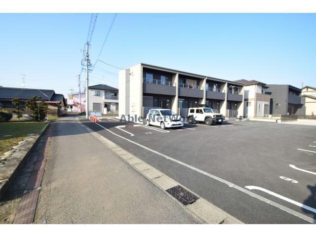 駐車場　駐車場