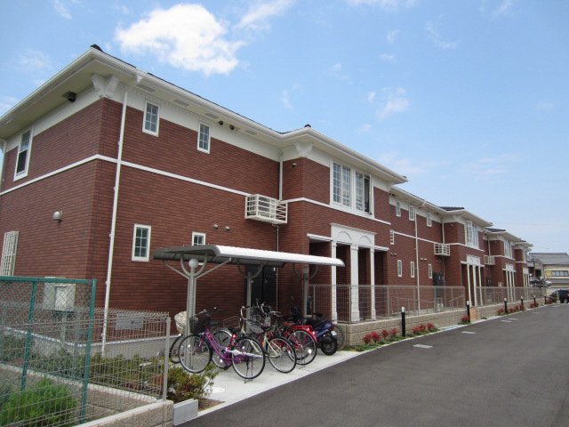 シェ モア 1