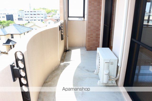 エメラルドマンションの内装写真