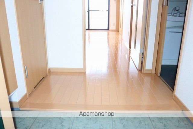 エメラルドマンションの玄関写真