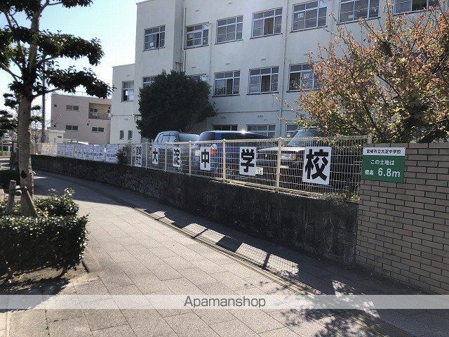 中学校　大淀中学校（中学校）まで1676m
