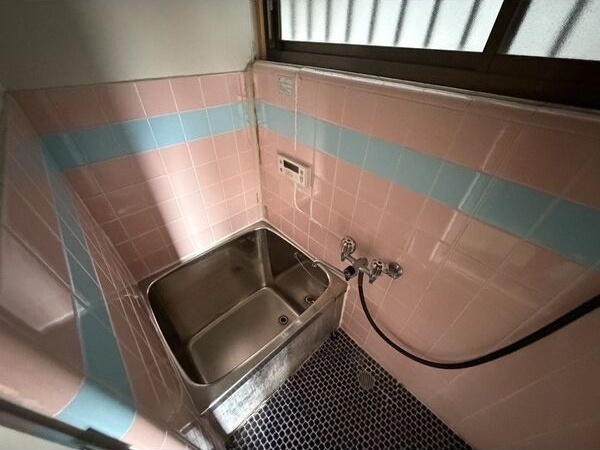 長田区花山町1丁目戸建ての風呂写真