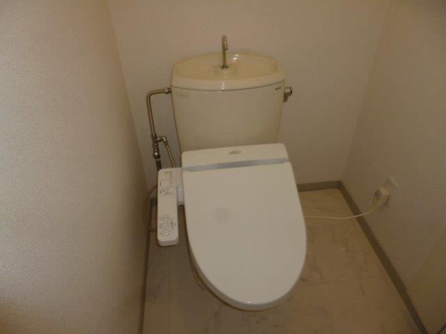 トイレ　ウォシュレット