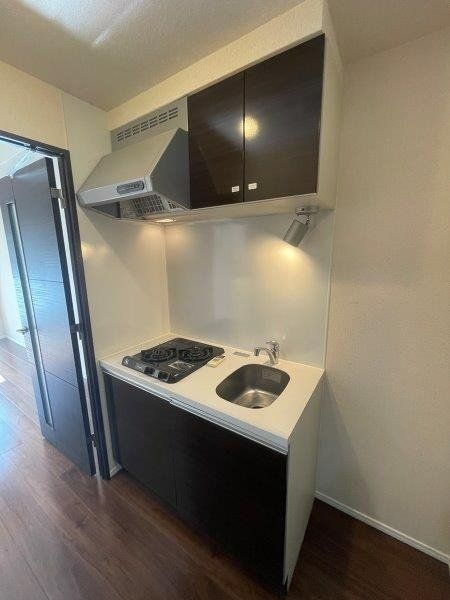 都営大江戸線 森下駅 徒歩5分 11階建 築13年のキッチン写真