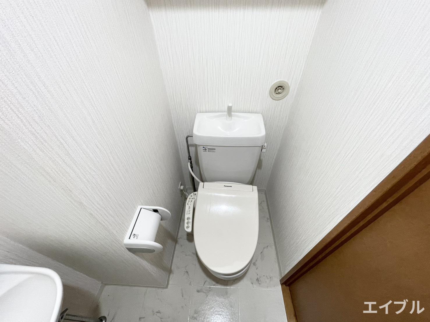 西鉄天神大牟田線 高宮駅 徒歩4分 8階建 築26年のトイレ写真