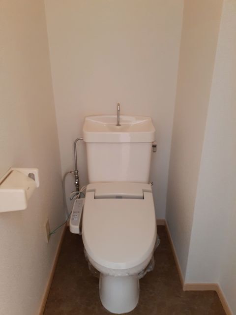 しいの木ハウスのトイレ写真